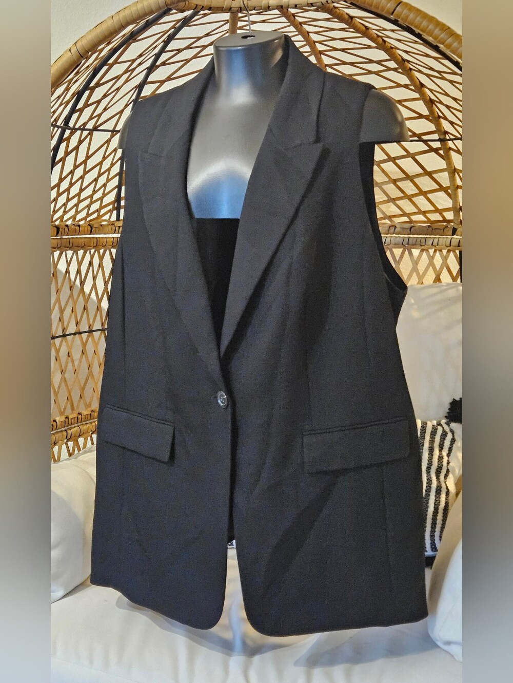 Addition ELLE Sleeveless Vest